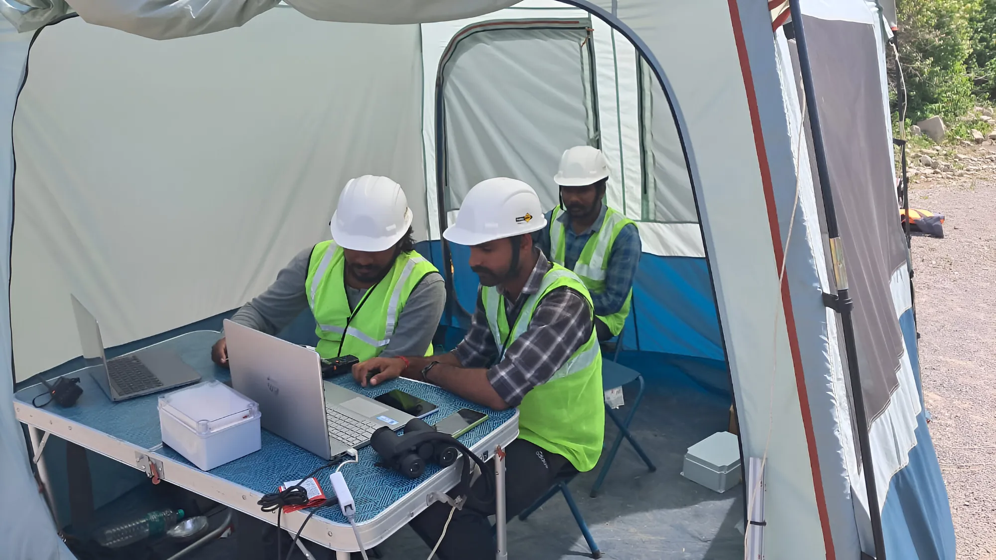 Engineers at with iBoat Alpha