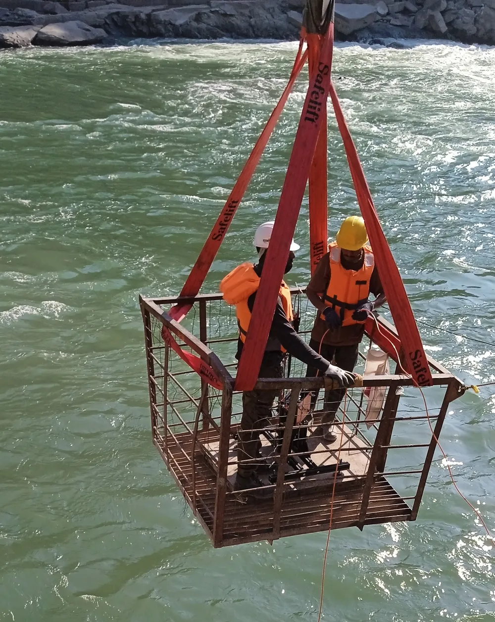 Eyerov Engineers at Site