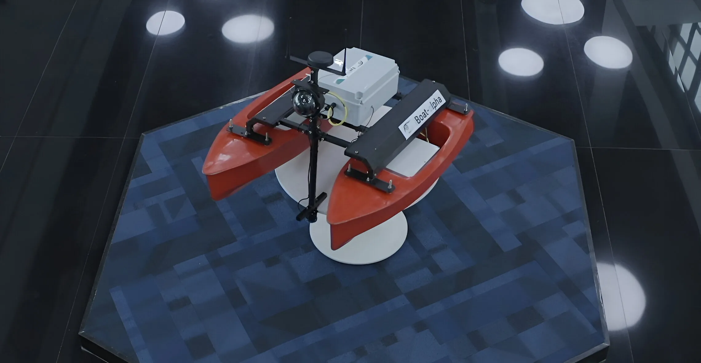 EyeROV iBoat Alpha On Display